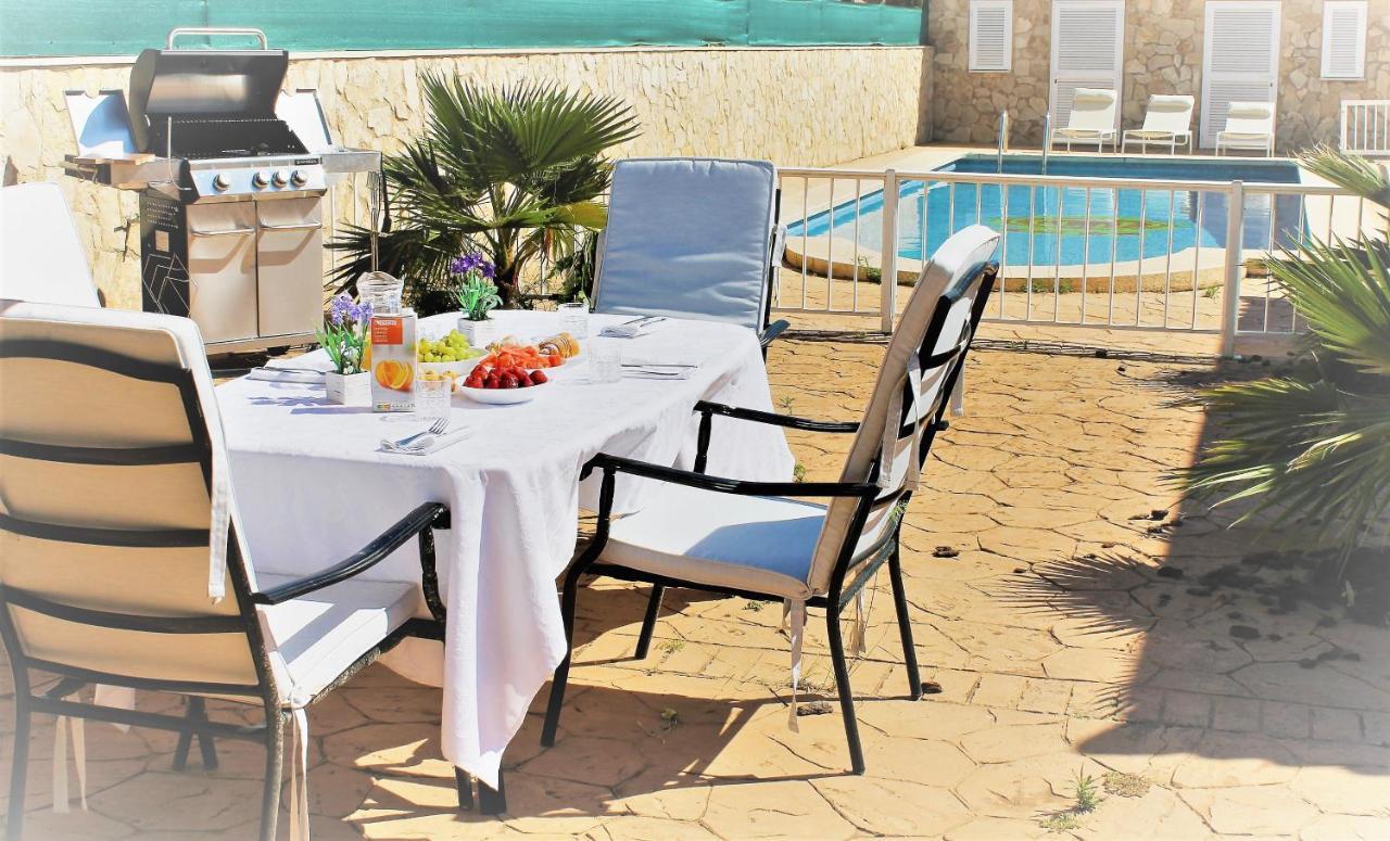 villa mimoses Plamanyola Esterno foto