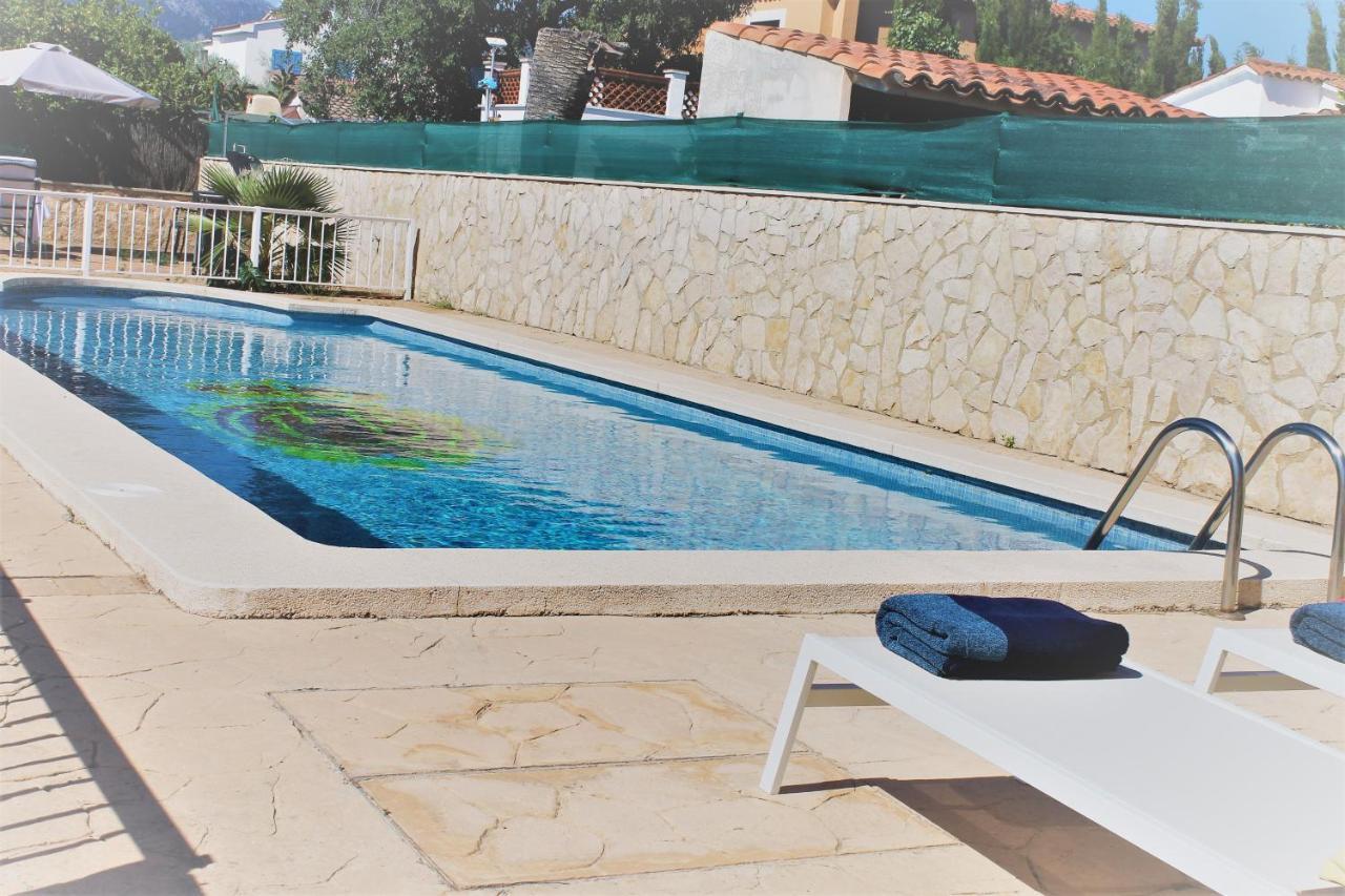 villa mimoses Plamanyola Esterno foto