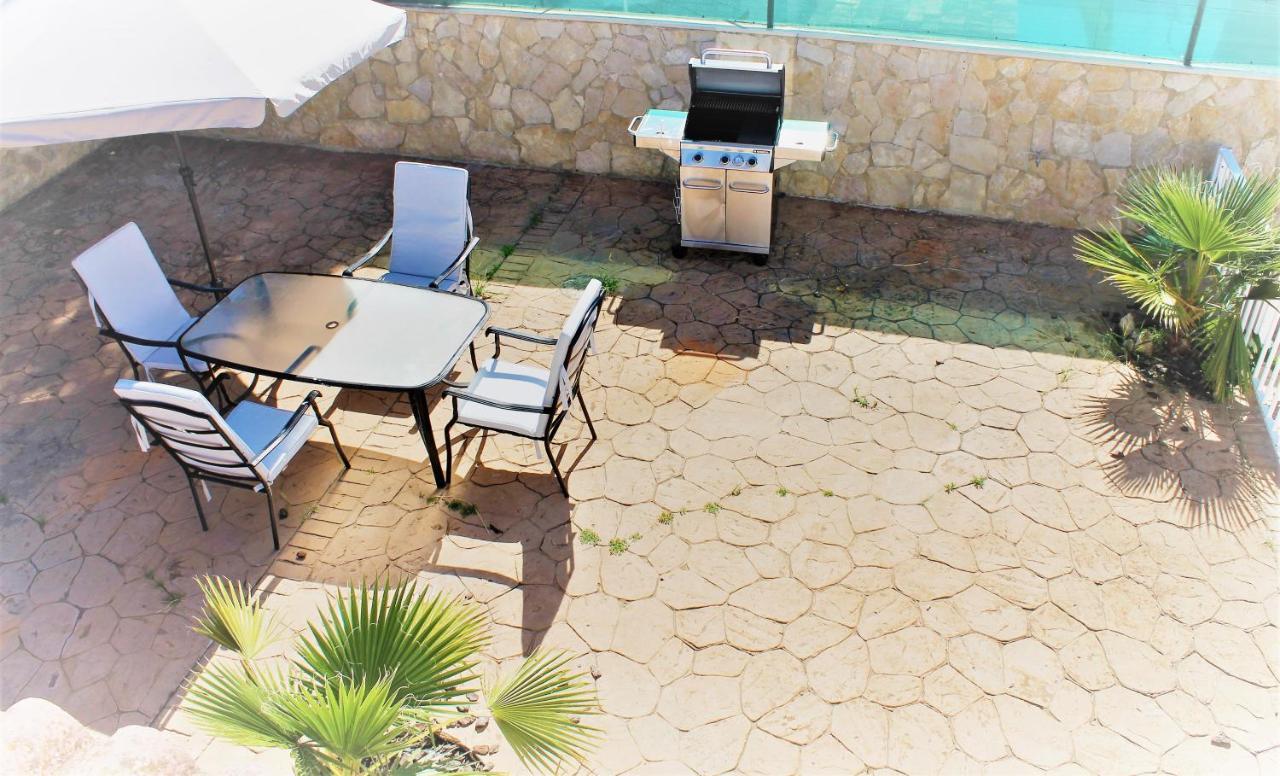 villa mimoses Plamanyola Esterno foto